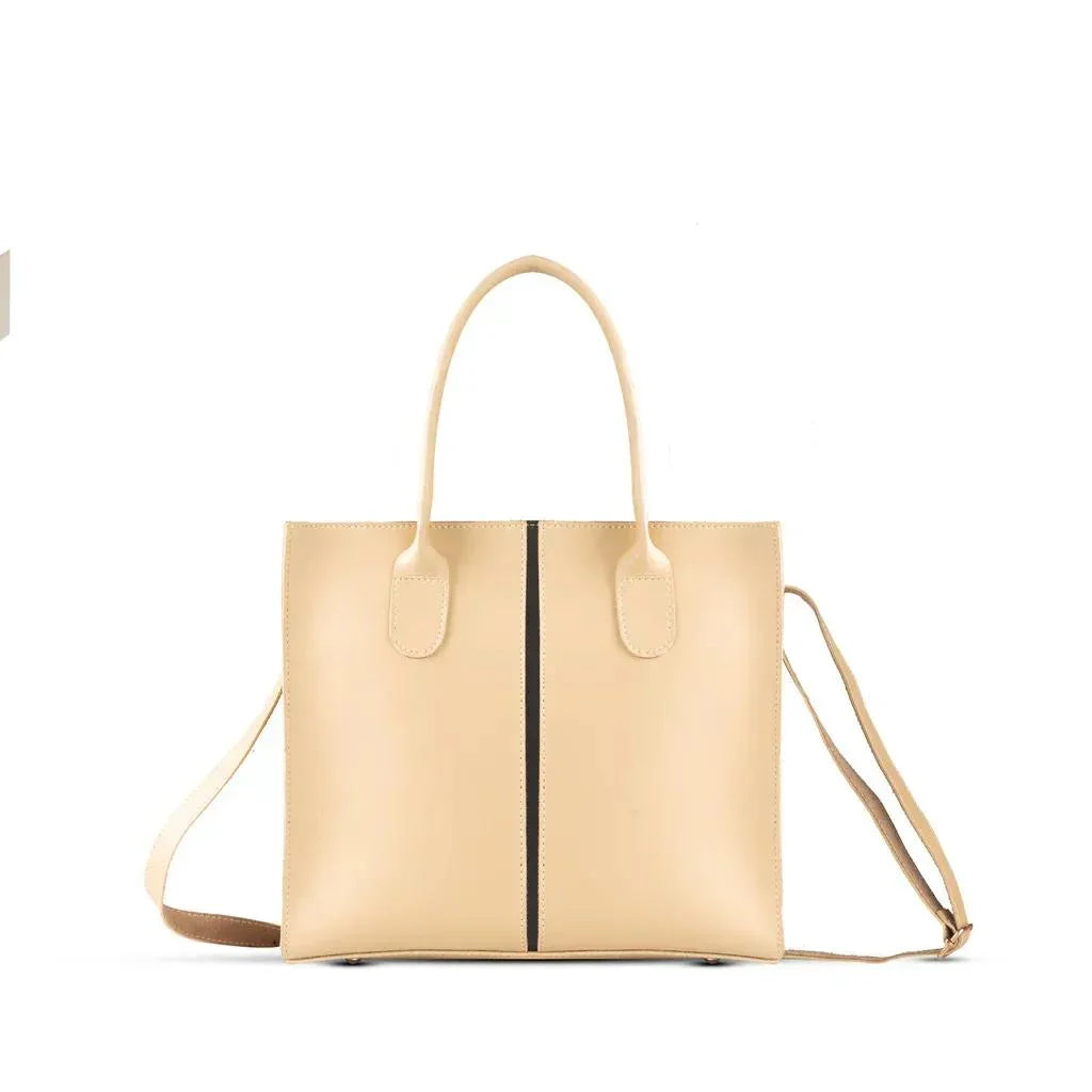 Charming beige shoulder bag