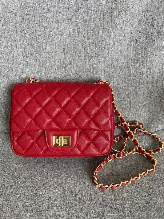 Charming maroon purse